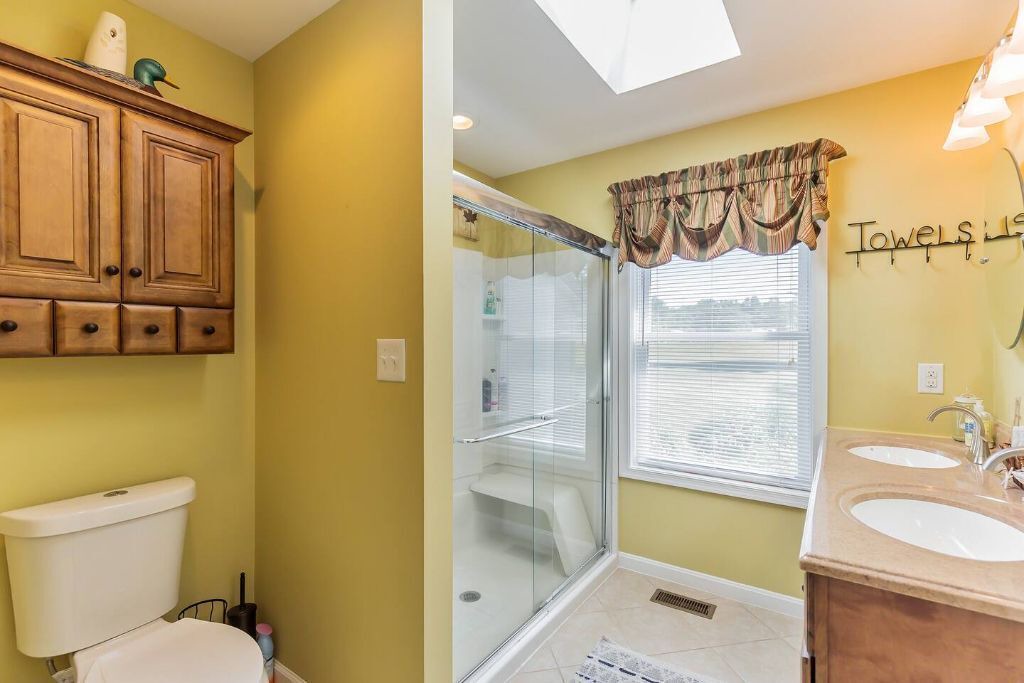 Photo of Bathroom in Morganza
