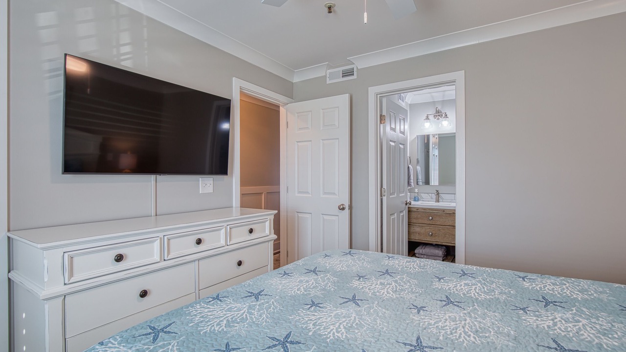 Photo of Bedroom in Garden City