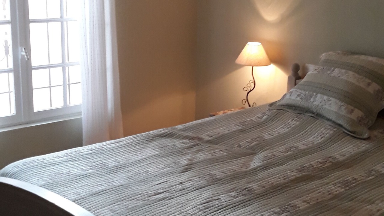 Photo of Bedroom in Montaren-et-Saint-Mediers