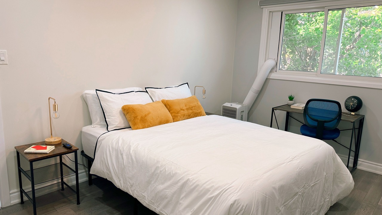 Photo of Bedroom in Newmarket