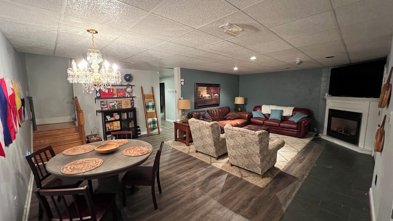 Photo of Livingroom in Ebony