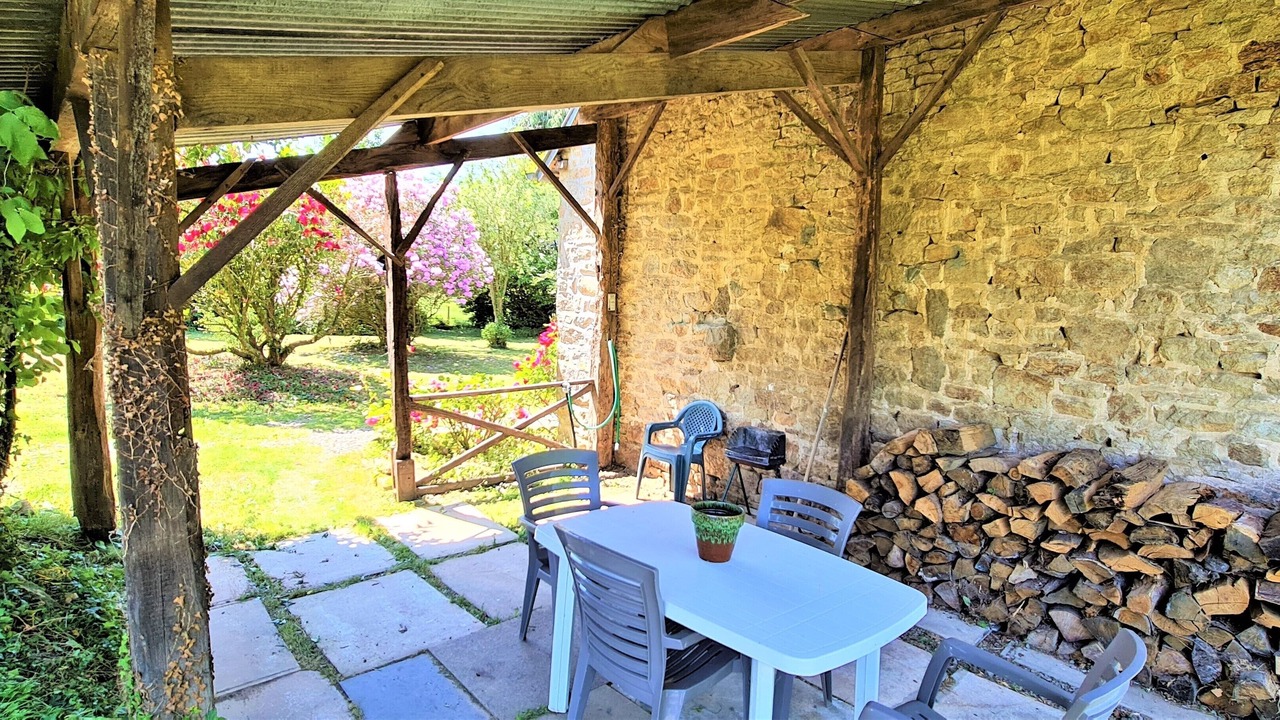 Photo of Outdoor in Le Mesnil-Gilbert