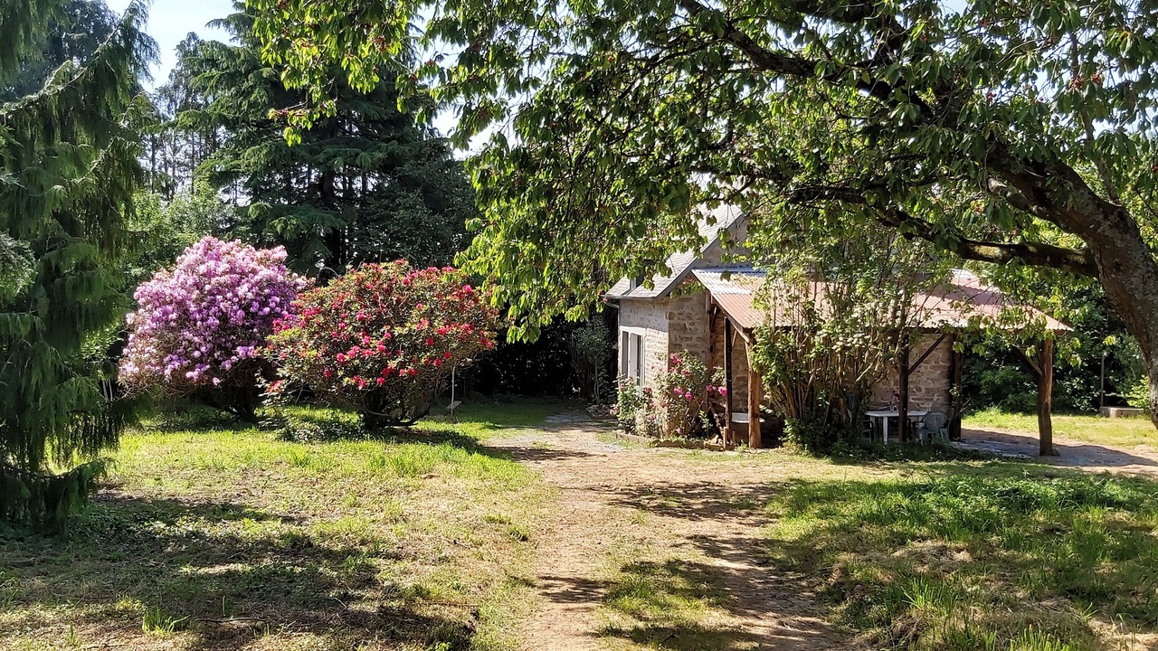 Photo of Outdoor in Le Mesnil-Gilbert