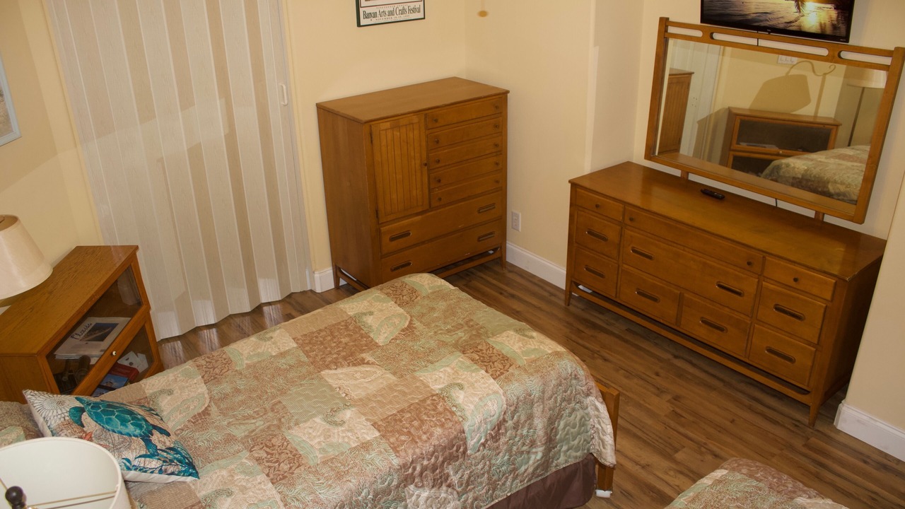 Photo of Bedroom in Saint James City