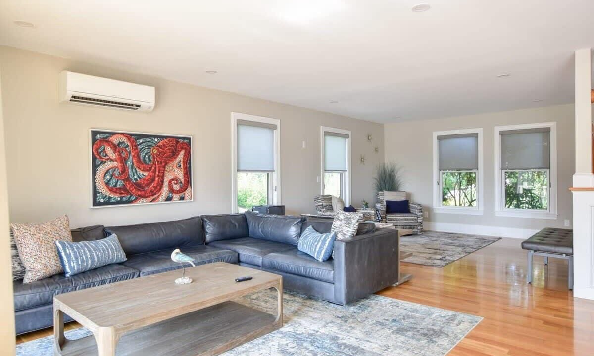 Photo of Livingroom in Wellfleet