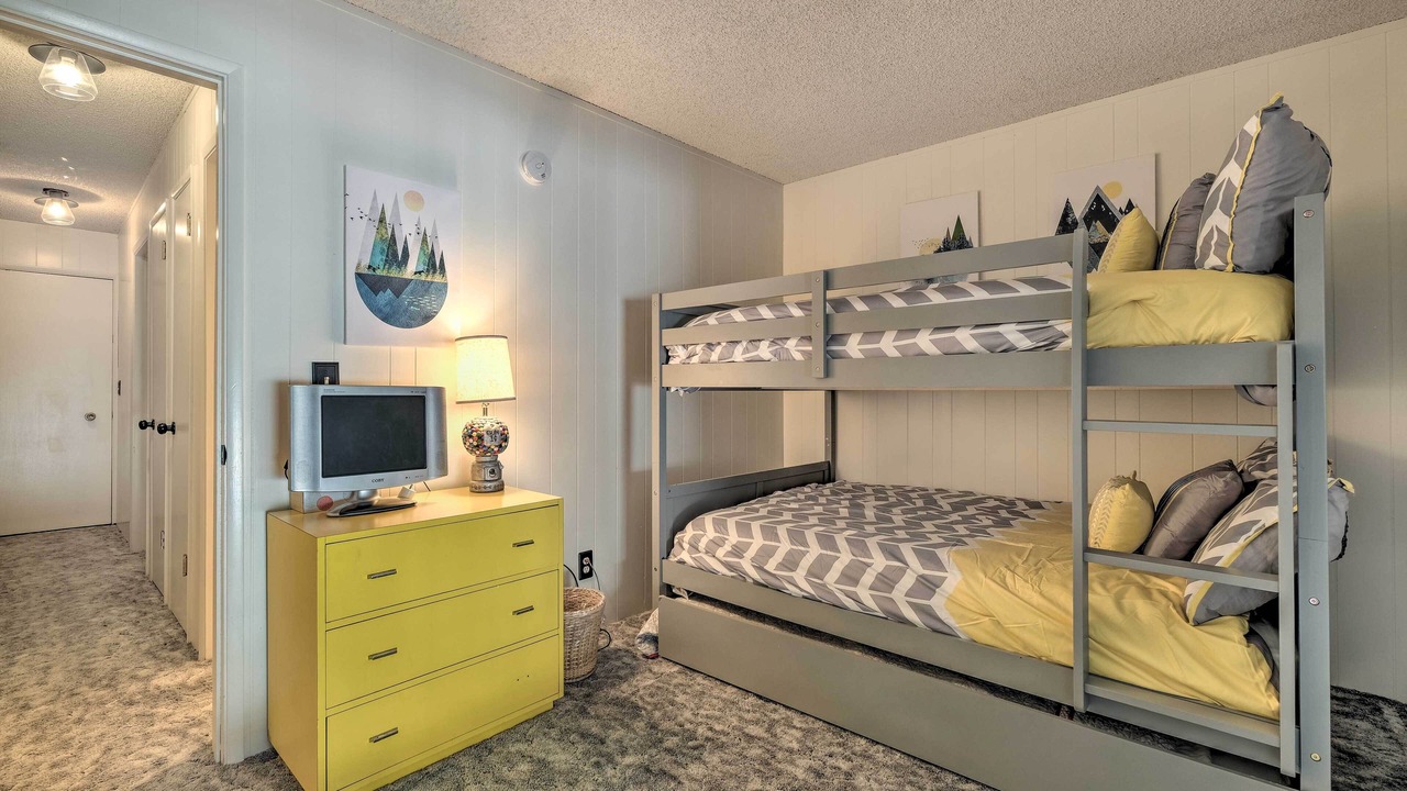 Photo of Bedroom in Pinecrest