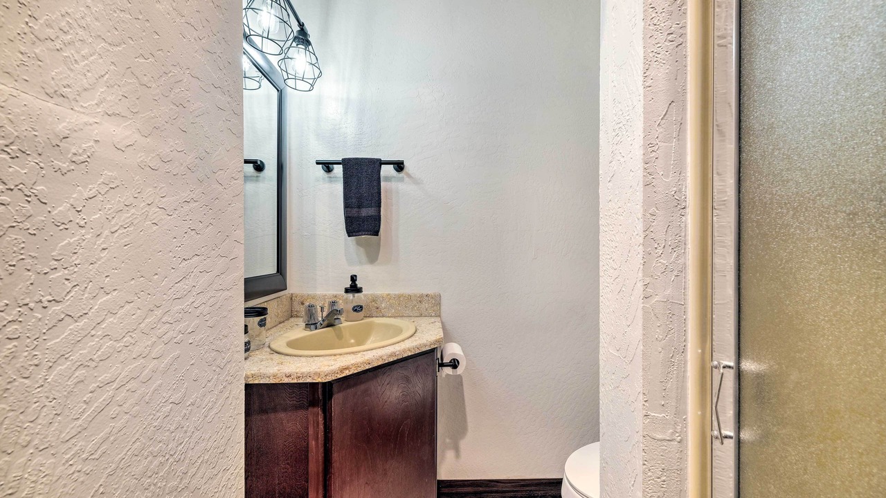 Photo of Bathroom in Pinecrest