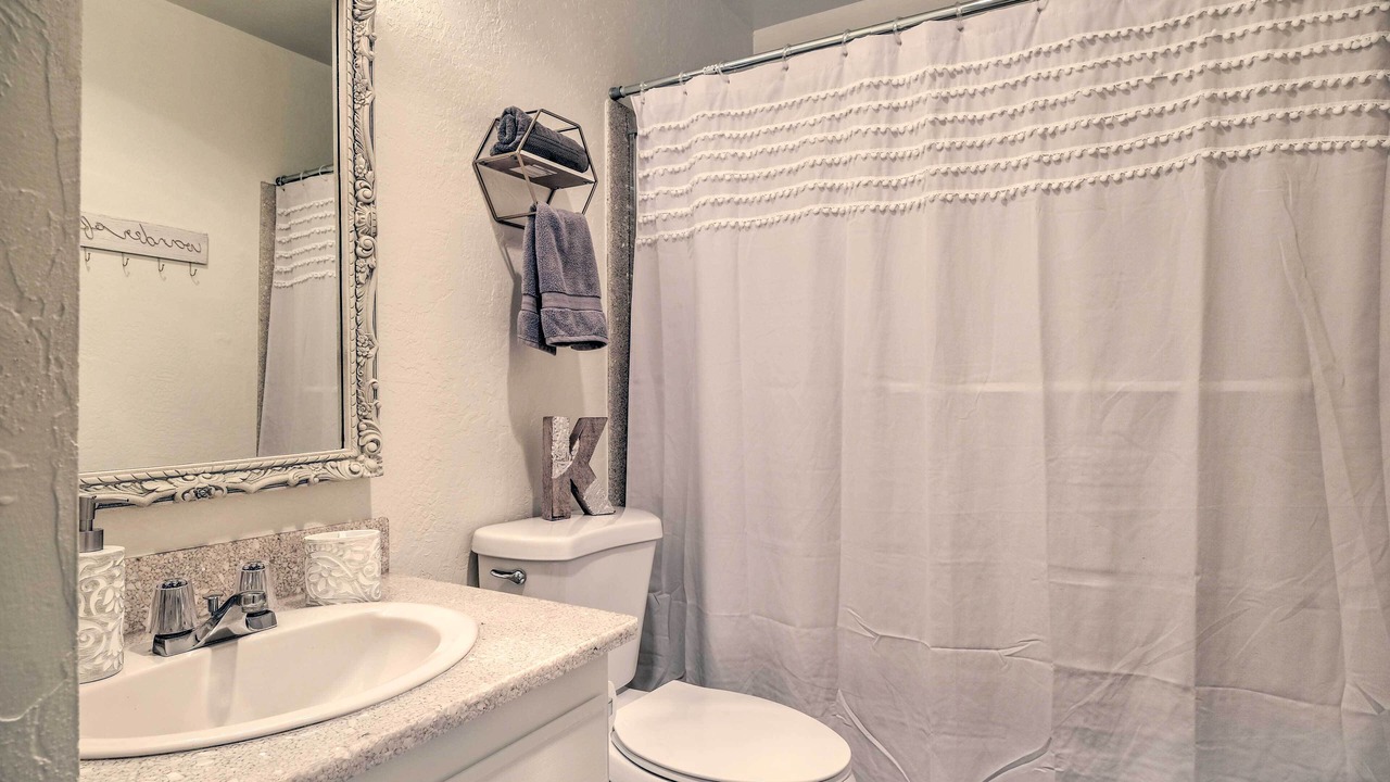 Photo of Bathroom in Pinecrest