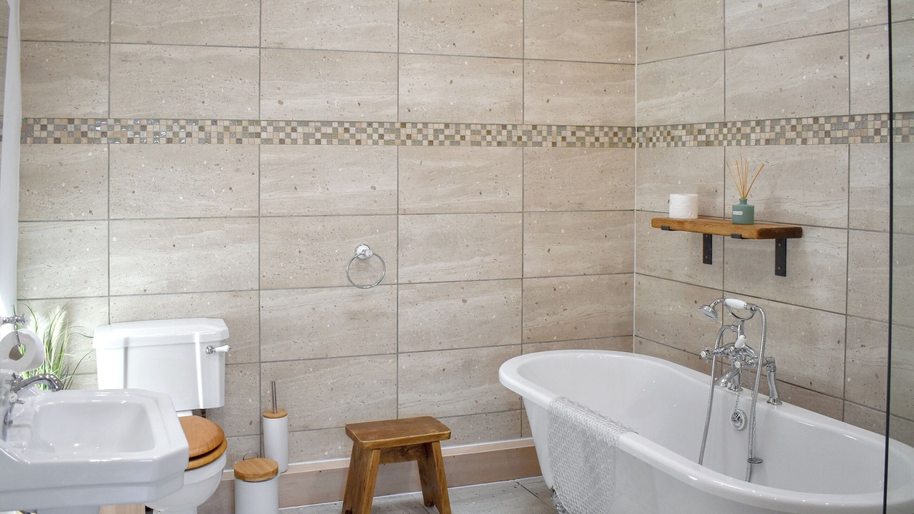 Photo of Bathroom in Llanllyfni