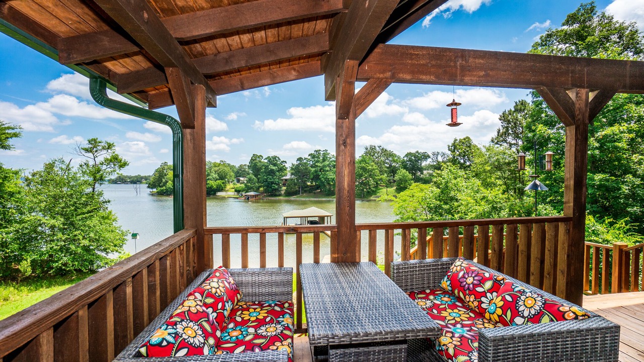 Photo of Outdoor in Dogwood