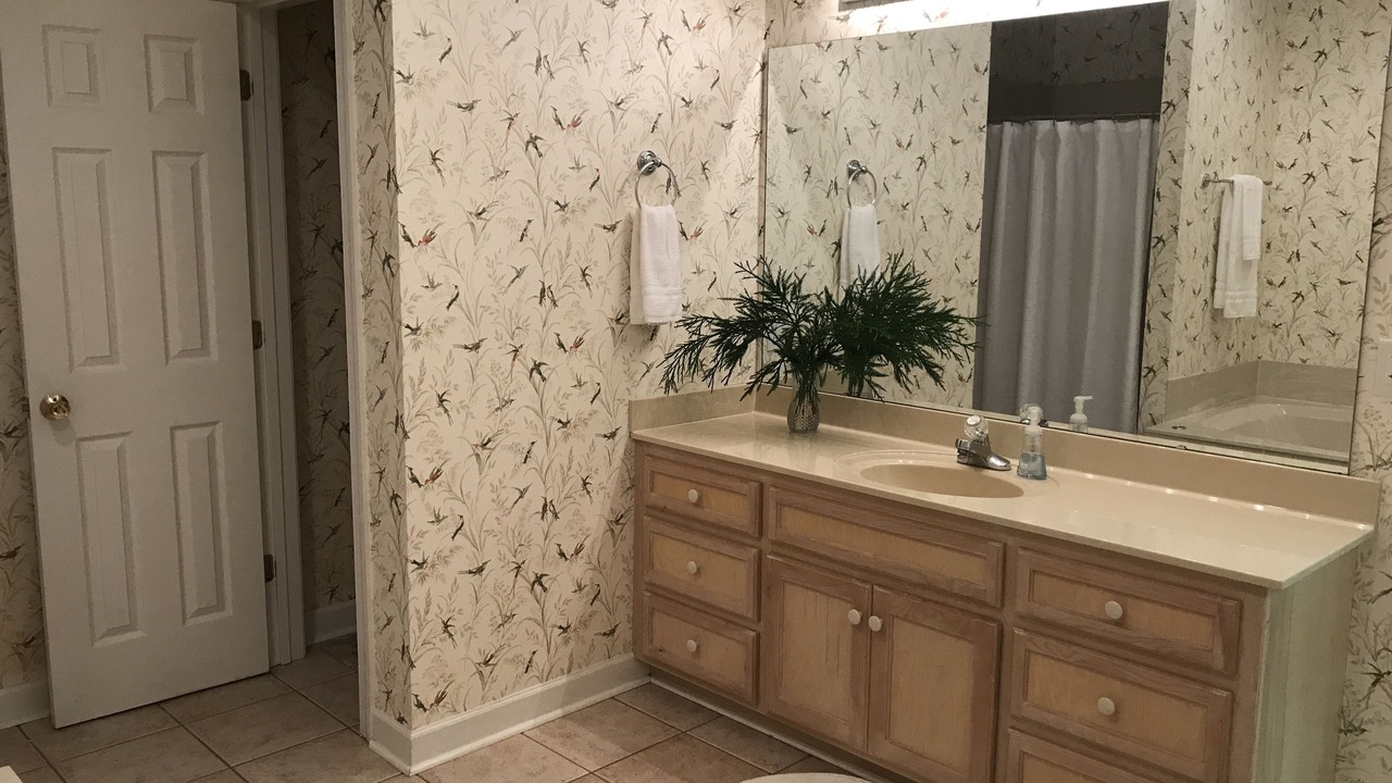 Photo of Bathroom in Tamassee