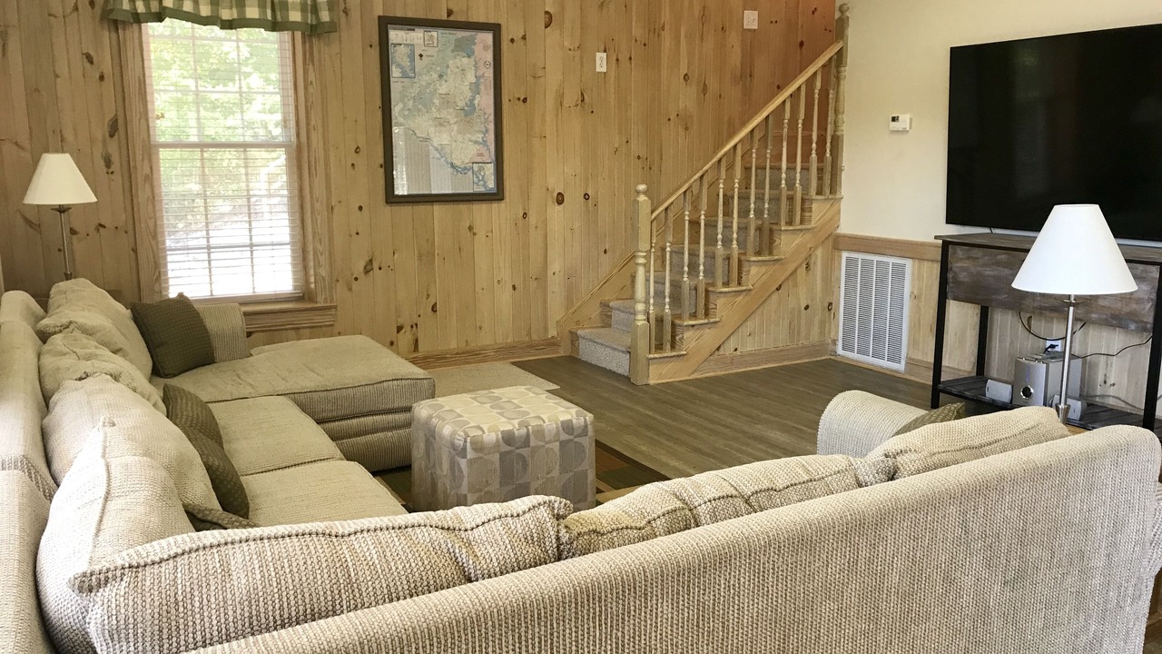 Photo of Livingroom in Tamassee
