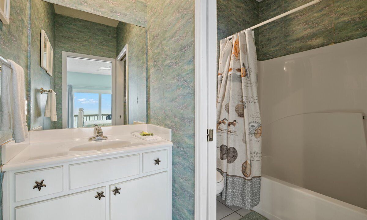 Photo of Bathroom in Laguna Beach Estates