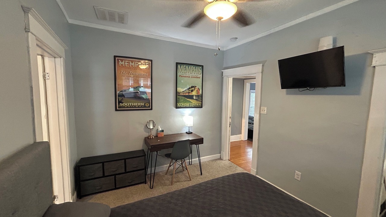 Photo of Bedroom in Central Gardens