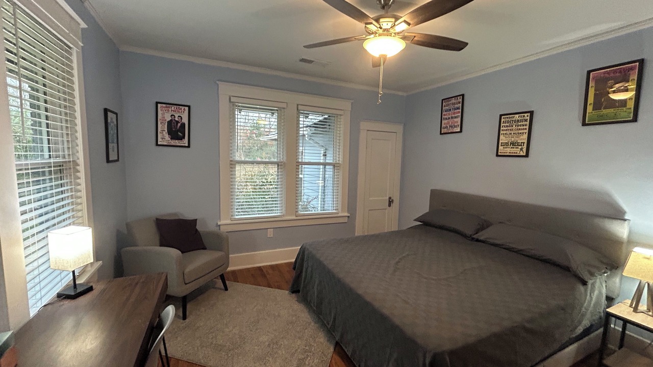Photo of Bedroom in Central Gardens