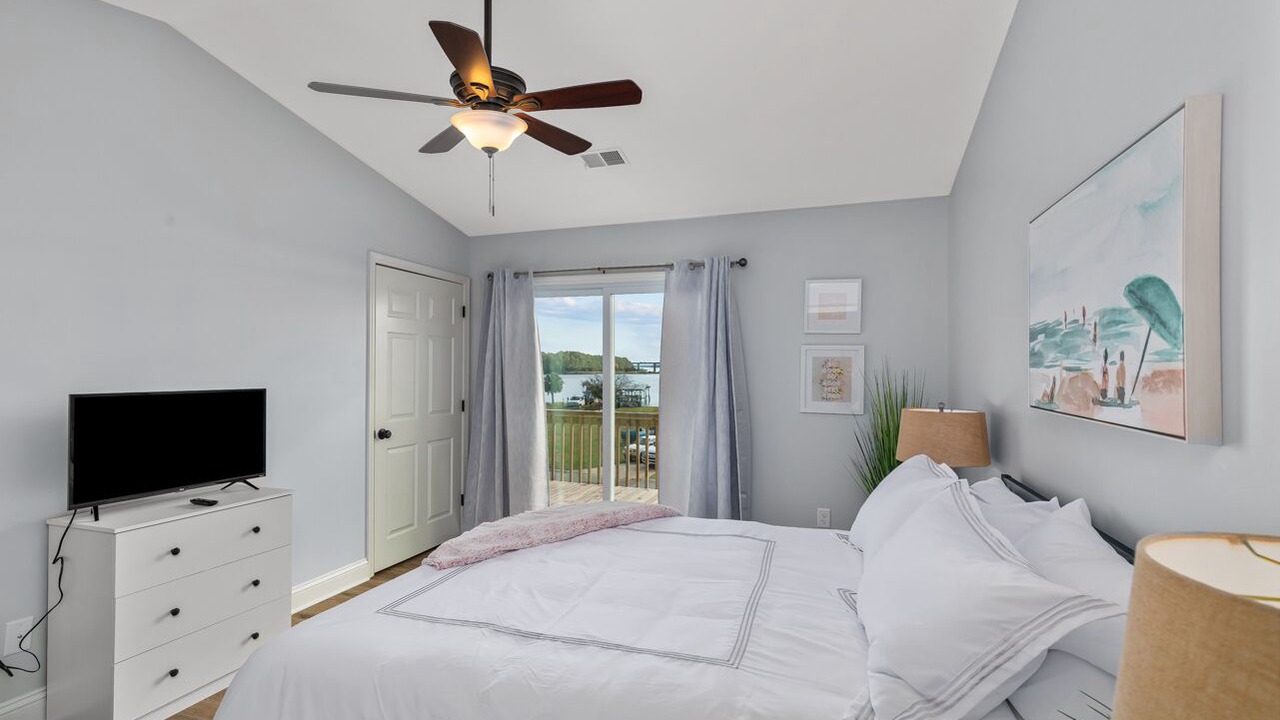 Photo of Bedroom in Jacksonville