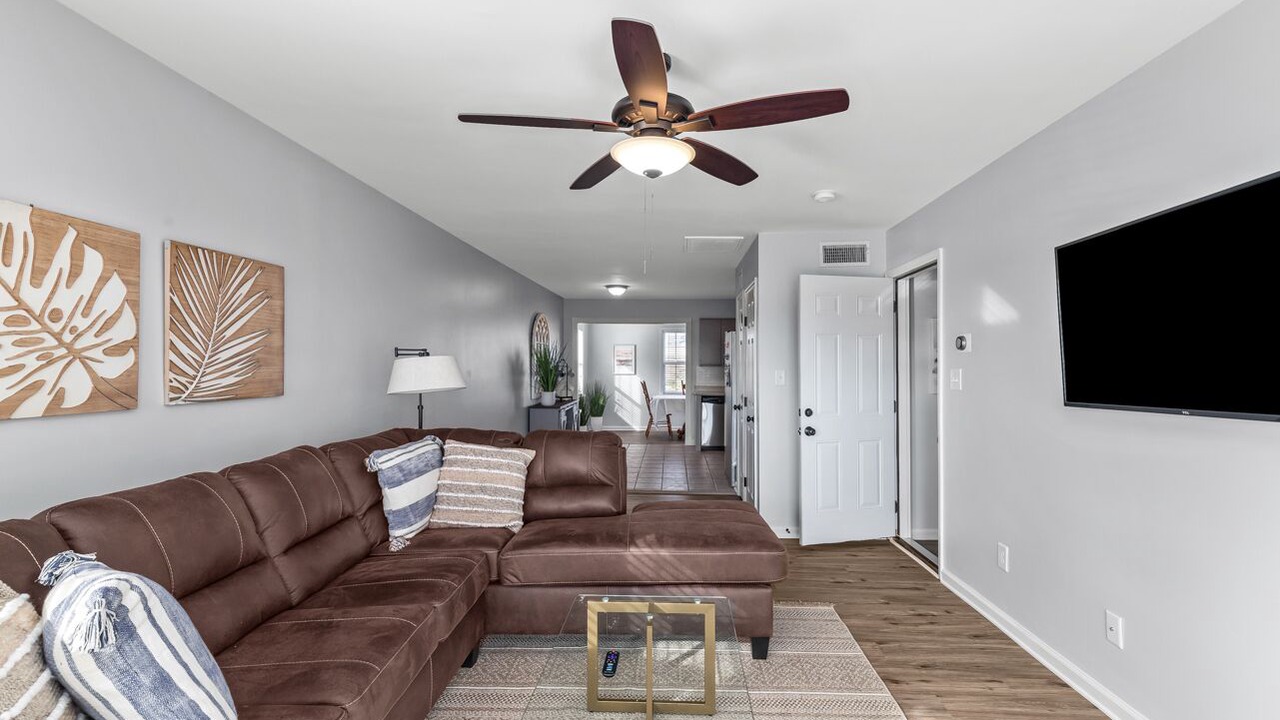 Photo of Livingroom in Jacksonville