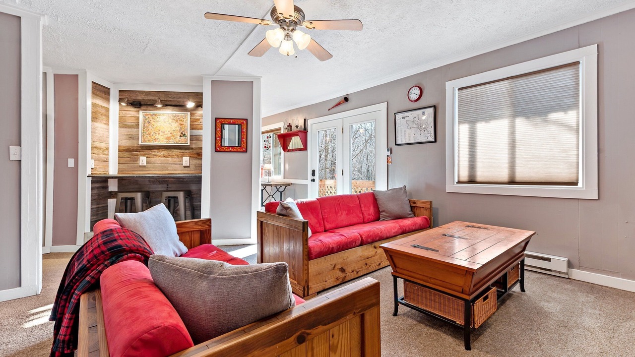 Photo of Livingroom in Beech Mountain