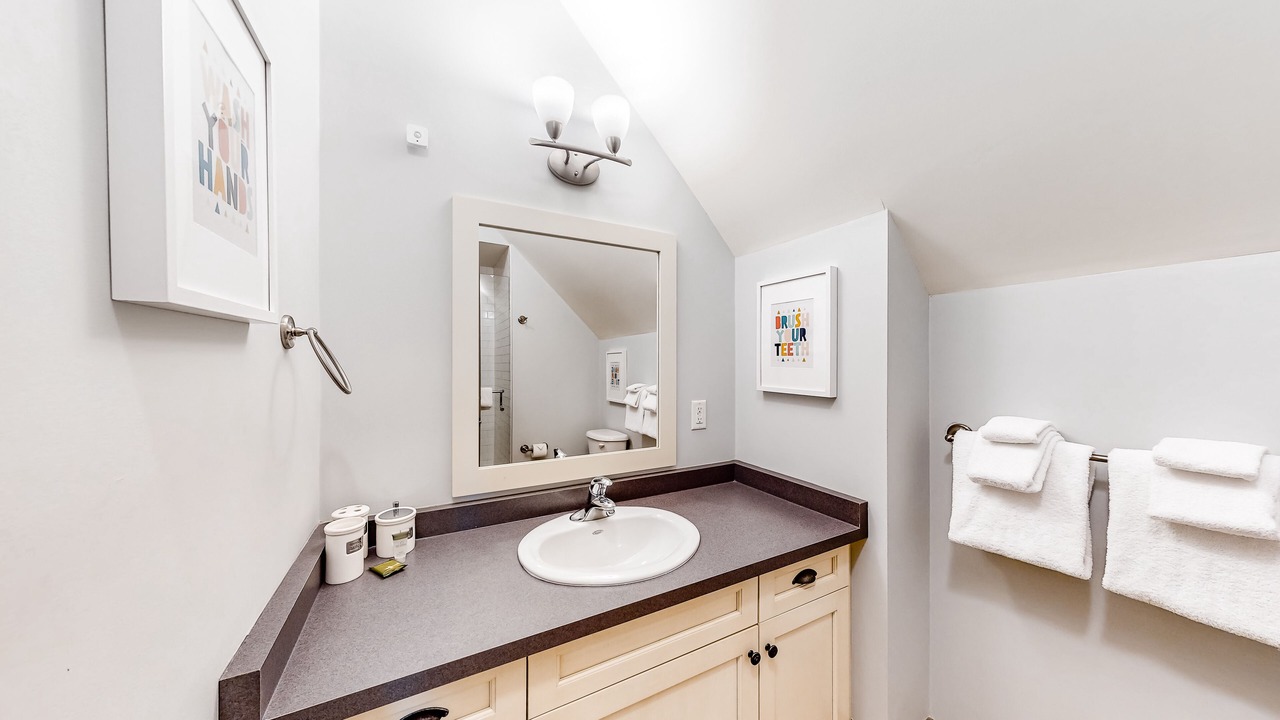 Photo of Bathroom in The Blue Mountains