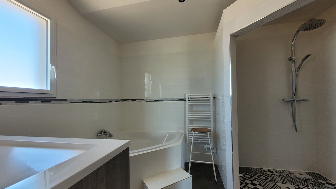 Photo of Bathroom in Les Moutiers-en-Retz