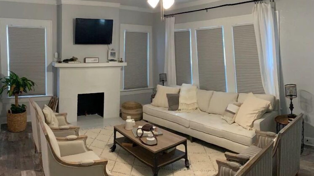 Photo of Livingroom in Brookview