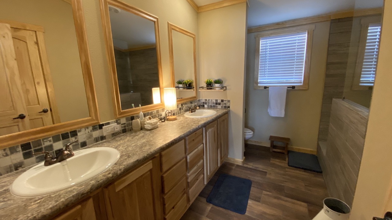 Photo of Bathroom in Quinlan