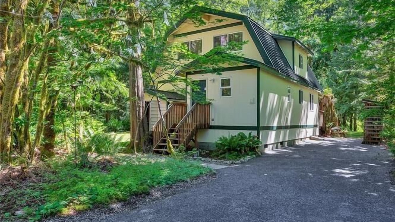 Photo of Others in Baring