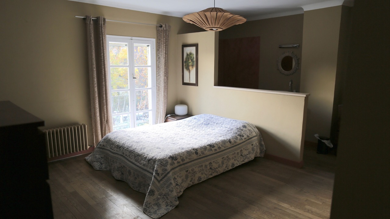 Photo of Bedroom in Puget