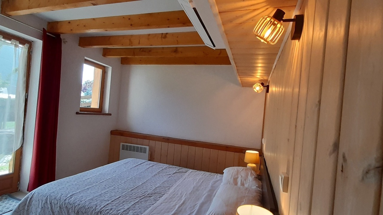 Photo of Bedroom in Arras-en-Lavedan