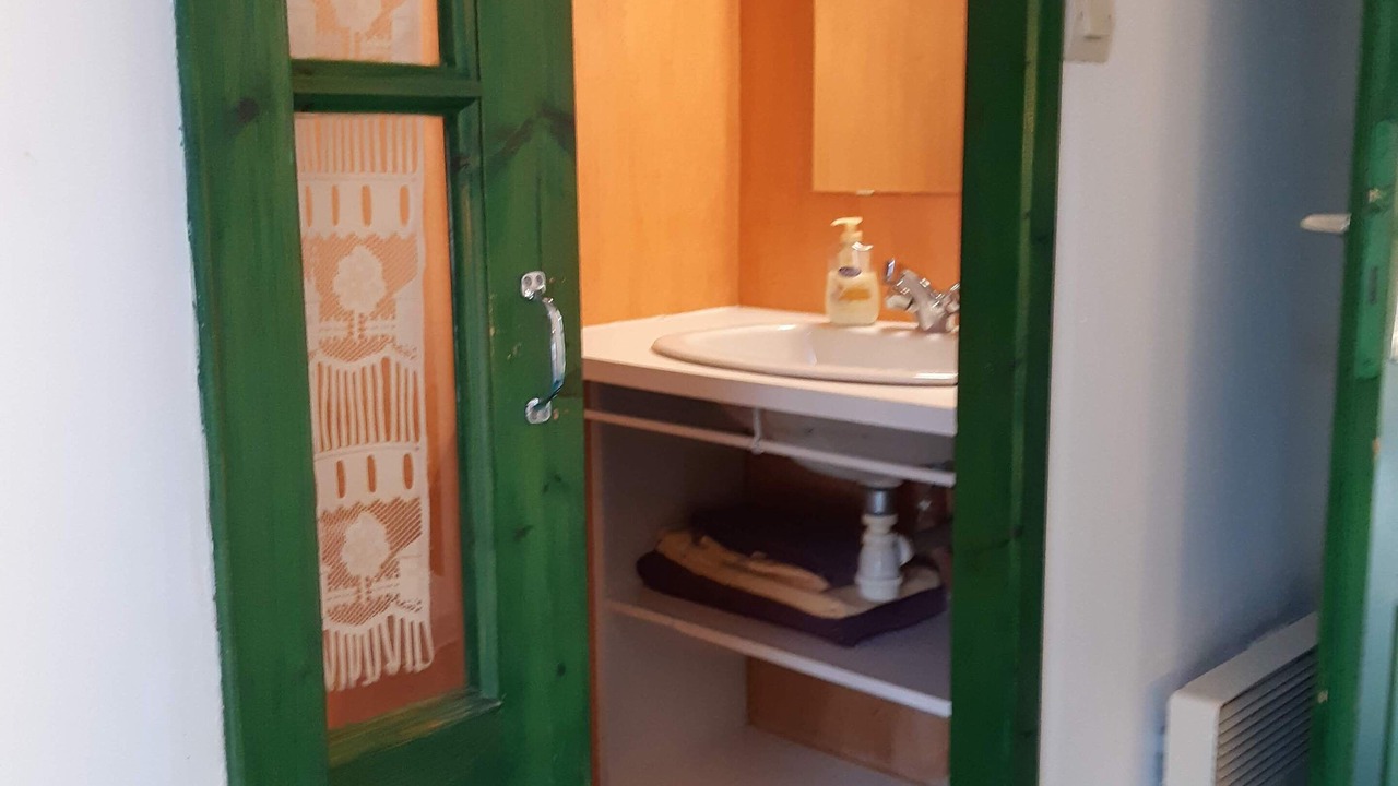 Photo of Bathroom in Sallertaine