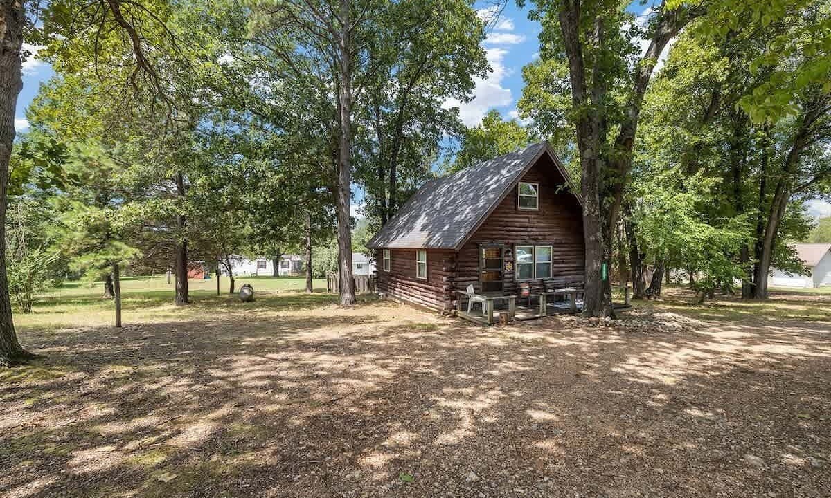 Photo of Outdoor in Golden