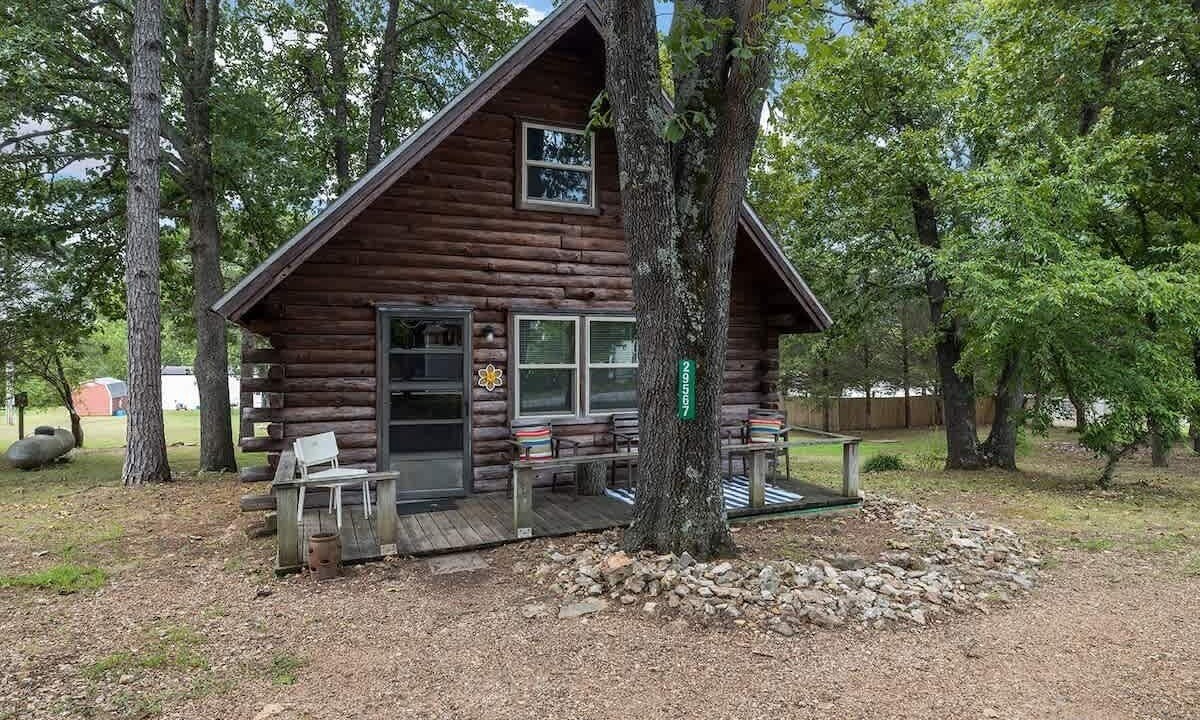 Photo of Outdoor in Golden