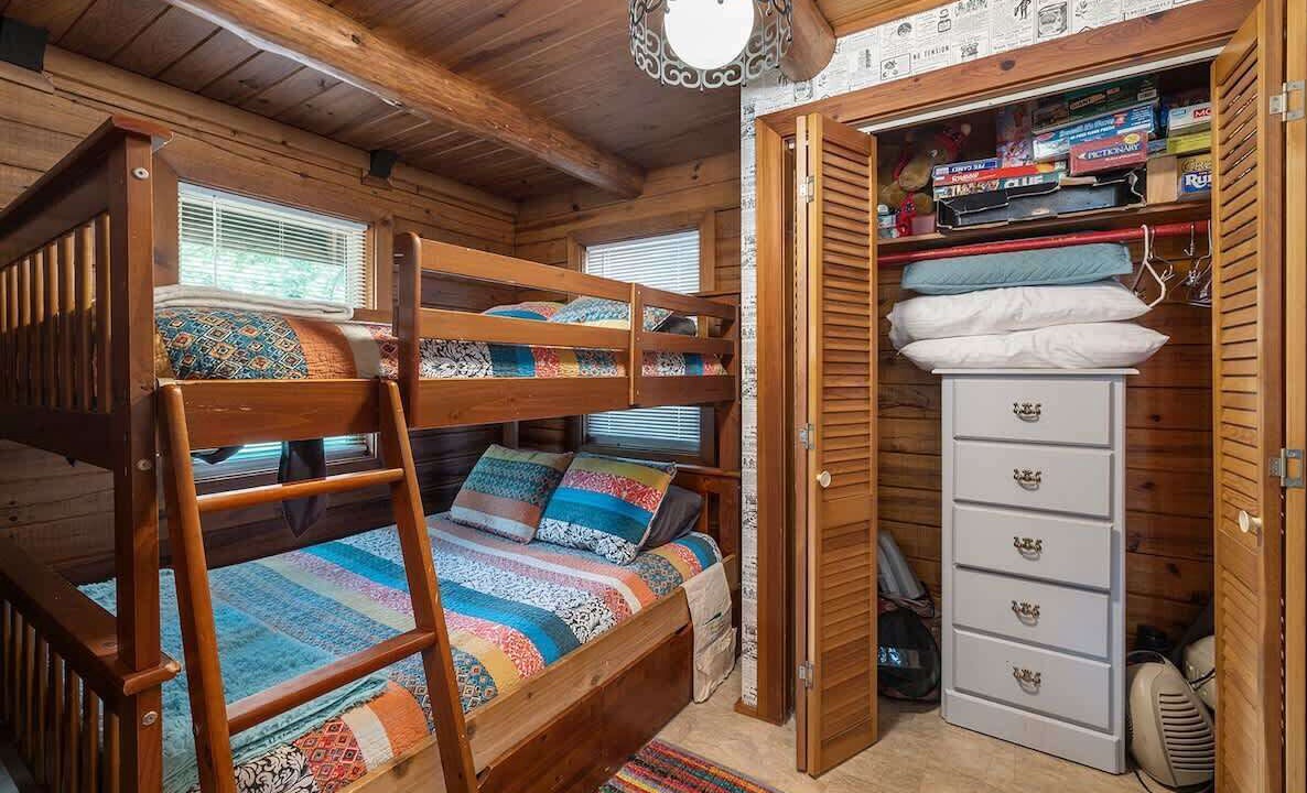 Photo of Bedroom in Golden