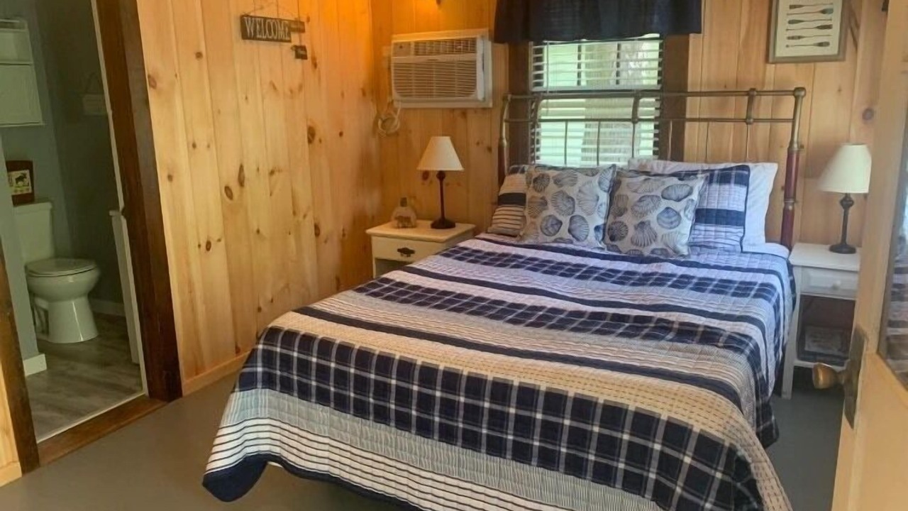 Photo of Bedroom in Lake George