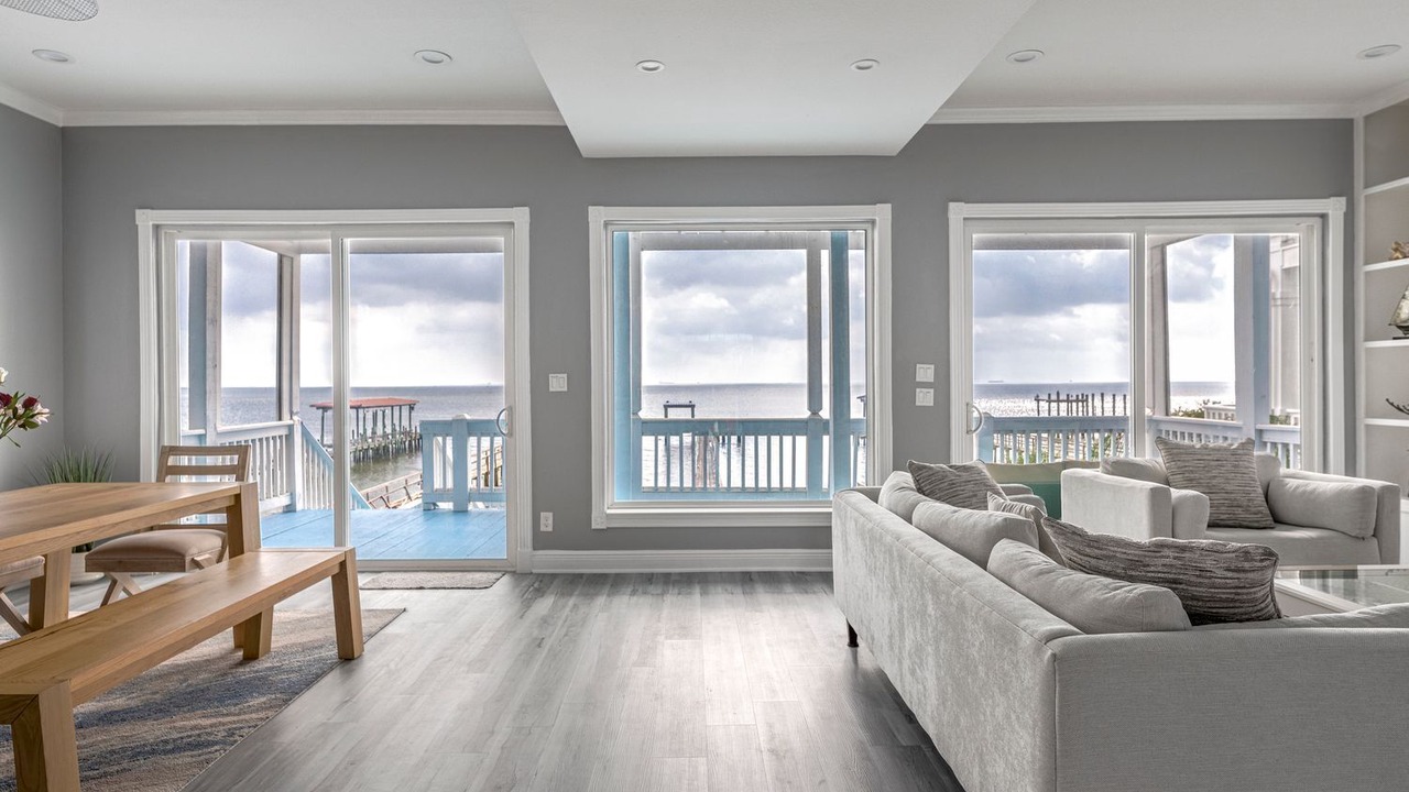 Photo of Bedroom in Clear Lake Shores
