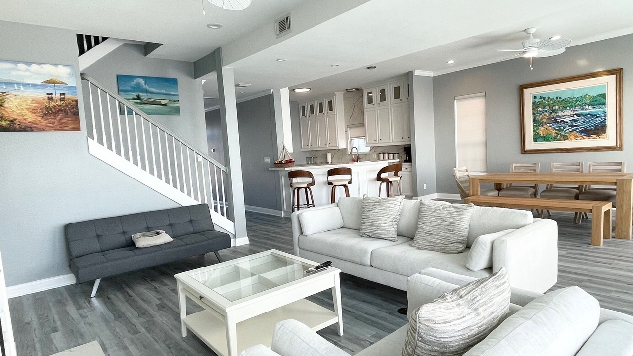 Photo of Livingroom in Clear Lake Shores