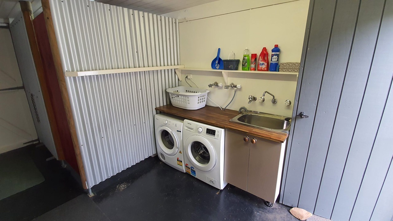 Photo of Others in Smoko