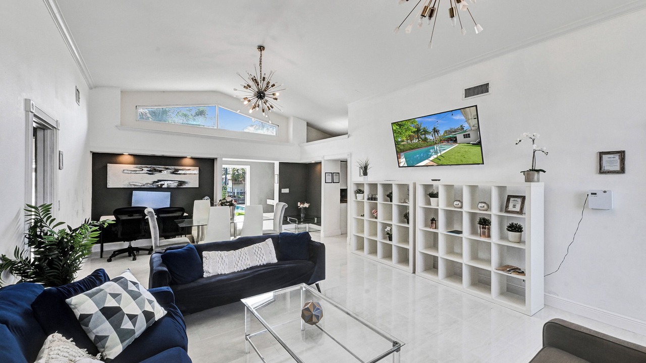 Photo of Livingroom in Ojus