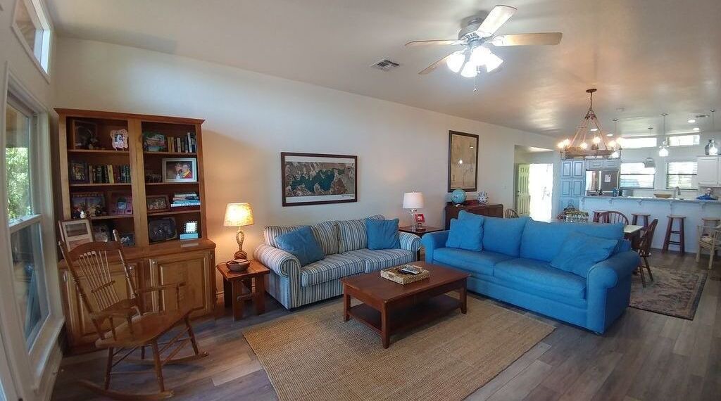 Photo of Livingroom in Houston County