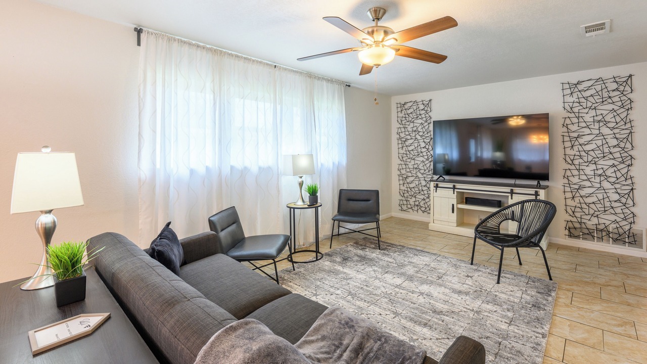 Photo of Livingroom in Odessa