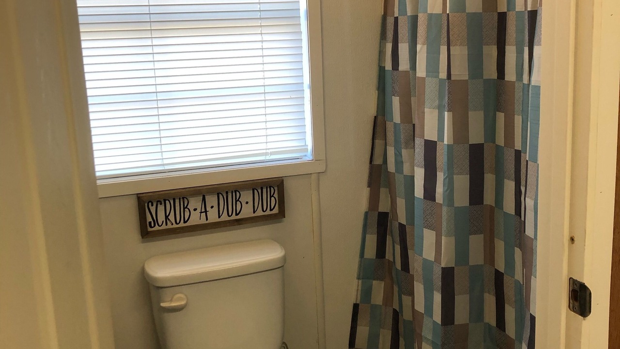 Photo of Bathroom in Zavalla