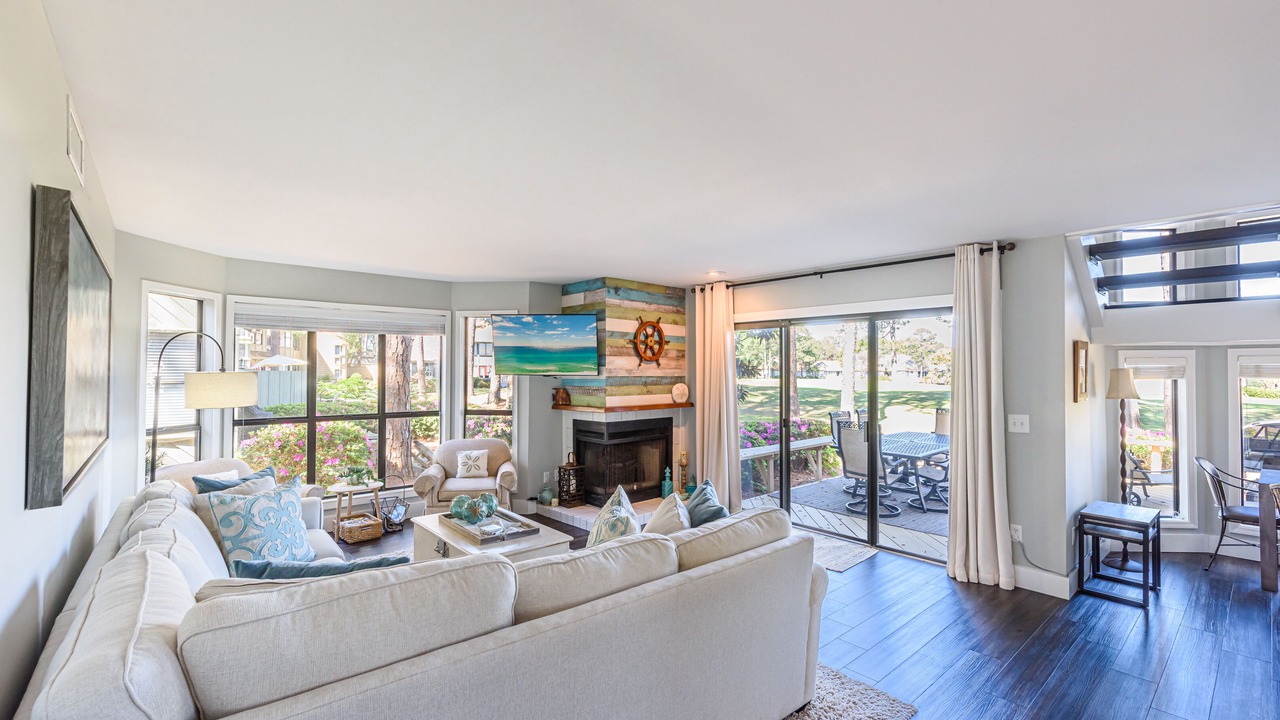 Photo of Livingroom in Miramar Beach