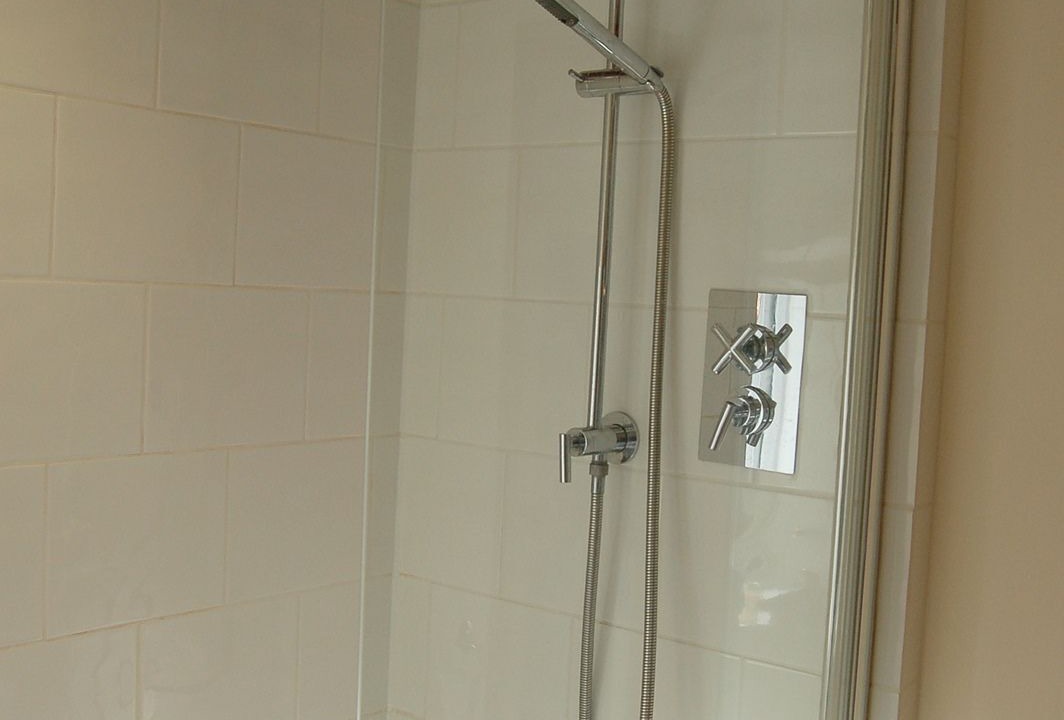 Photo of Bathroom in Bryn-crug