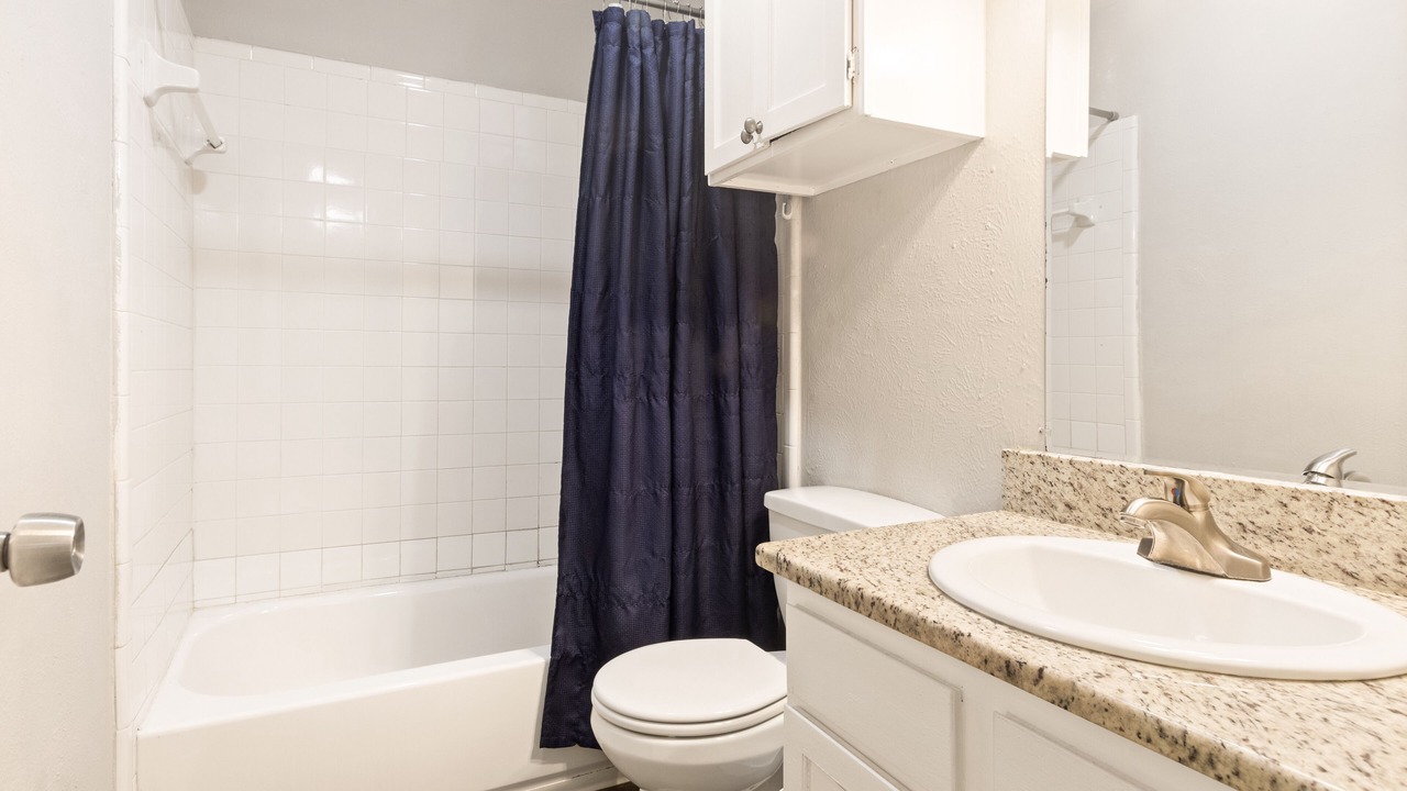 Photo of Bathroom in Central Arlington