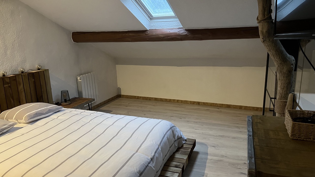 Photo of Bedroom in Entraigues-sur-la-Sorgue