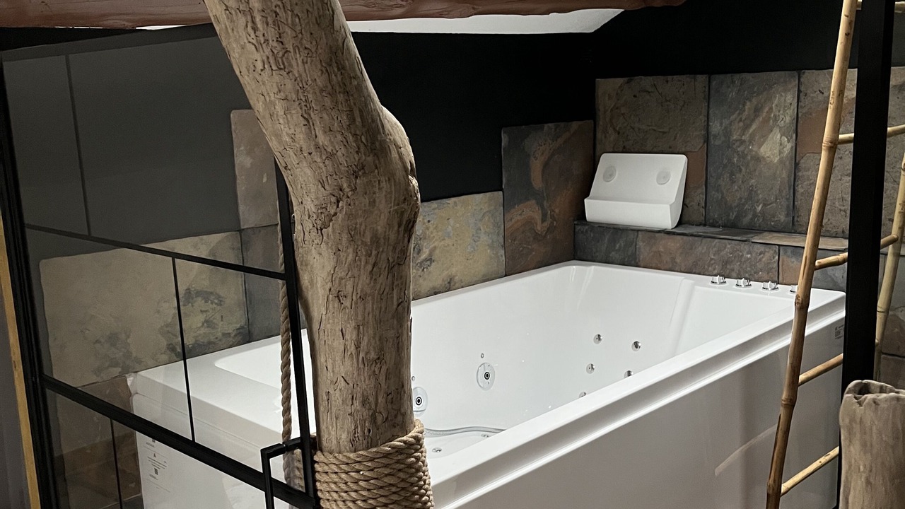 Photo of Bathroom in Entraigues-sur-la-Sorgue