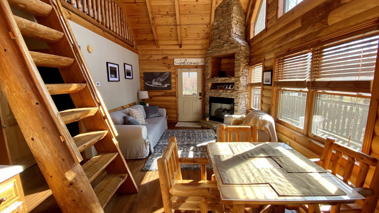 Photo of Livingroom in Caryville
