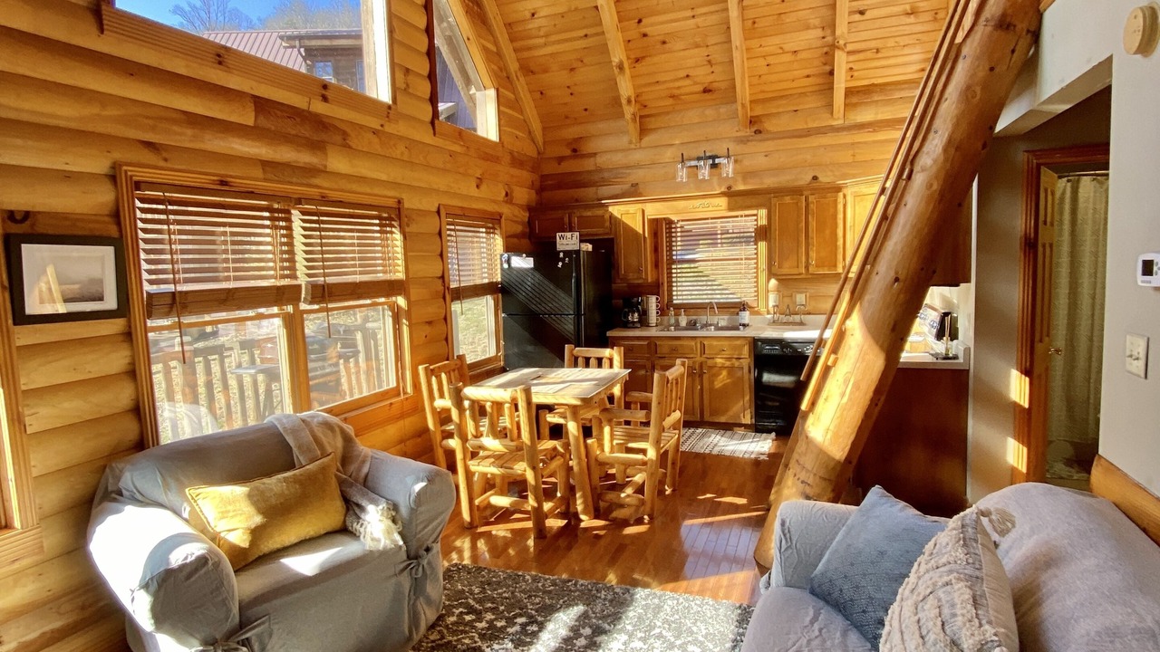 Photo of Livingroom in Caryville