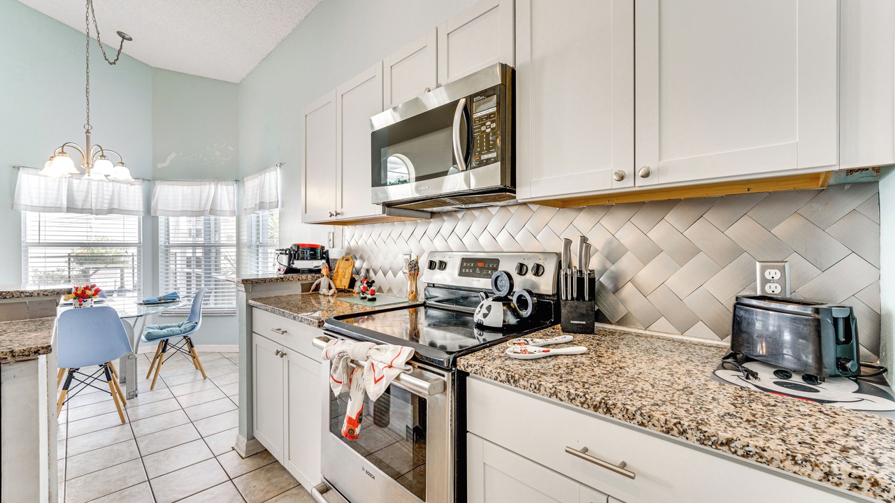 Photo of Kitchen in Lake Davenport Estates