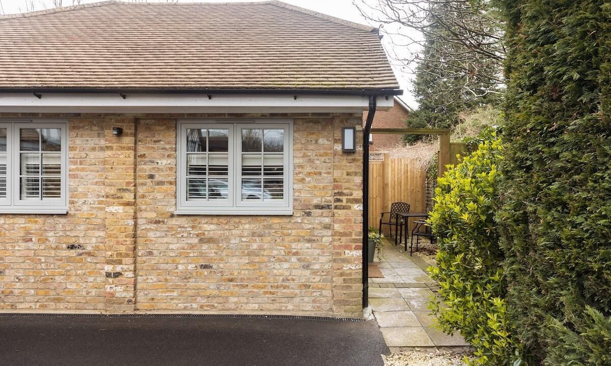 Photo of Others in Cobham